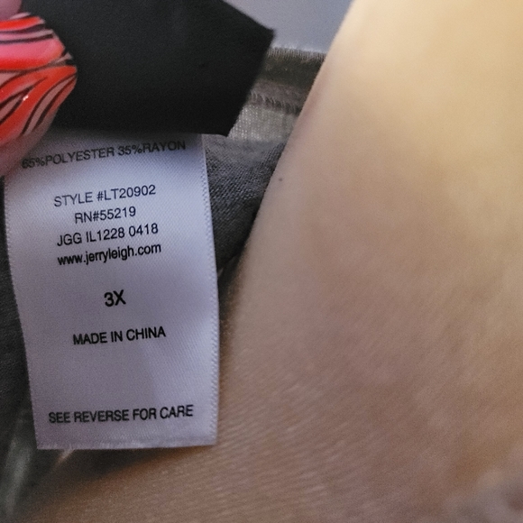 Bride bundle of 2 shirts ♡ - Picture 4 of 8